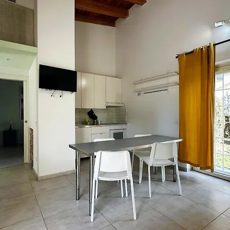 Апартаменты Bed&bikerome Paolucci Чезано