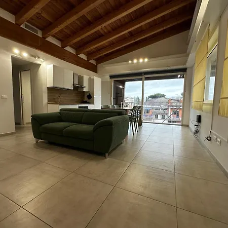 Bed&bikerome Paolucci Lägenhet